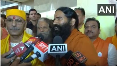 അടുത്ത ഗുരുകുലങ്ങൾ കറാച്ചിയിലും ലാഹോറിലും നിർമിക്കേണ്ടി വരും; പാകിസ്ഥാന്റെ തകർച്ച പ്രവചിച്ച് ബാബ രാംദേവ്