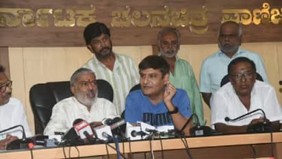 ಕನ್ನಡ ಸಿನಿಮಾ ರಂಗದಿಂದ ಗಾಯಕ ಸೋನು ನಿಗಮ್‌ ಬ್ಯಾನ್: ವಾಣಿಜ್ಯ ಮಂಡಳಿಯಿಂದ ಘೋಷಣೆ