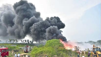പ്രധാനമന്ത്രിയുടെ വാഹനവ്യൂഹത്തിനടുത്ത് രണ്ട് സ്ഥലങ്ങളിൽ തീപിടുത്തം; വിശദമായ അന്വേഷണമെന്ന് ആന്ധ്ര അധികൃതർ