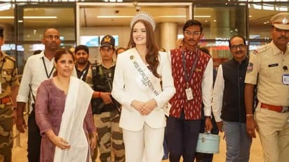 నీరా తాగిన మిస్ వ‌రల్డ్ పోటీదారులు