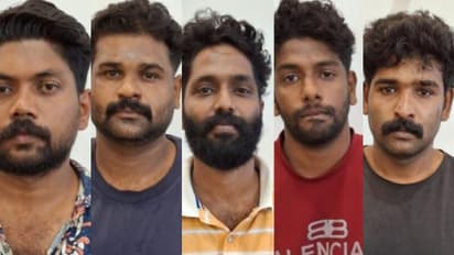 കൊടുങ്ങല്ലൂരിൽ വിവാഹത്തിനിടെ ഹാളിലെ കസേരകൾ തട്ടിത്തെറിപ്പിച്ചു, ചോദ്യം ചെയ്തതിന് കൂട്ടയടി; പ്രതികൾ പിടിയിൽ 