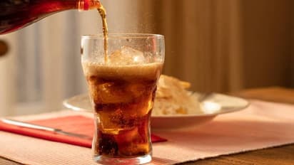 কাজ করা বন্ধ করে দেবে মস্তিষ্ক! এই ৫টি পানীয় ভুল করেও পান করবেন না