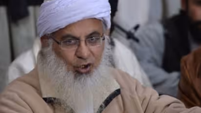 'പാകിസ്ഥാൻ സ്വന്തം ജനങ്ങൾക്കുമേൽ ബോംബിടുന്ന രാജ്യം'; ഇന്ത്യയുമായി യുദ്ധം ചെയ്യുന്നതിനെതിരെ പാക് മതപണ്ഡിതൻ