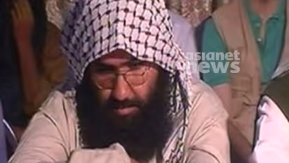 അന്ന് വിമാനം തട്ടിക്കൊണ്ടുപോയി മസൂദിനെ മോചിപ്പിച്ചു; ഓപ്പറേഷൻ സിന്ദൂർ മസൂദ് അസ്ഹറിന് ഉണ്ടാക്കിയത് കനത്ത നഷ്ടം