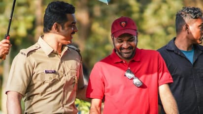 'ആ വിഷയങ്ങള്‍ നരിവേട്ട അടയാളപ്പെടുത്തും', സംവിധായകൻ അനുരാജ് മനോഹർ അഭിമുഖം