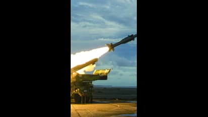 பாகிஸ்தானின் 4 விமானப்படை தளங்களை சாம்பலாக்கிய இந்தியா! ஏவுகணை பாதுகாப்பு அமைப்பு ஆக்டிவேட்! 