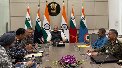 Operation Sindoor: ಸೇನಾಪಡೆ ಮುಖ್ಯಸ್ಥರ ಜೊತೆ ರಕ್ಷಣಾ ಸಚಿವ ರಾಜ್‌ನಾಥ್‌ ಸಿಂಗ್‌ ಸಭೆ