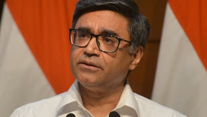 வெளியுறவுச் செயலாளர் விக்ரம் மிஸ்ரியின் சம்பளம் என்ன?