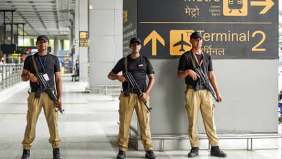 അതിര്‍ത്തി ശാന്തം, വ്യോമഗതാഗതം എപ്പോള്‍ സാധാരണ നിലയിലാവും; അറിയിപ്പുമായി ദില്ലി വിമാനത്താവളം