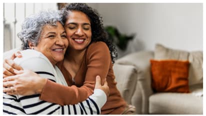 'അമ്മ' സ്നേഹത്തിന്റെ പര്യായം; ഇന്ന് ലോക മാതൃദിനം