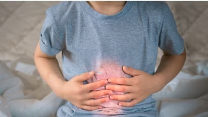 ഒൻപത് വയസുകാരന് നിലയ്ക്കാത്ത ഛർദിയും കടുത്ത വയറുവേദനയും; സിടി സ്കാൻ എടുത്തപ്പോൾ കുടലിനുള്ളിൽ ആറ് കാന്തങ്ങൾ