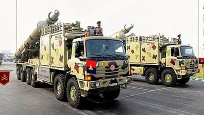 இந்தியாவின் துல்லியம், ரஷ்யாவின் வேகம்: எதிராளியை 3 நிமிடங்களில் காலி செய்யும் BrahMos ஏவுகணை