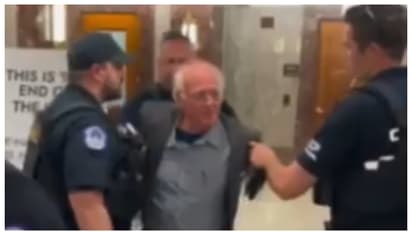 'അവർ ഗാസയിലെ പാവപ്പെട്ട കുഞ്ഞുങ്ങളെ കൊല്ലുന്നു'; ബെൻ & ജെറി ഐസ്ക്രീം സഹസ്ഥാപകന്റെ പ്രതിഷേധം. അറസ്റ്റ്