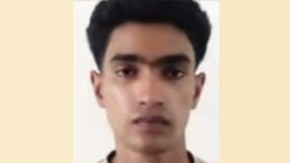 നഗ്നചിത്രങ്ങള് ബന്ധുക്കളുടെ കയ്യിലെത്തിയത് വഴിത്തിരിവായി, +2 വിദ്യാര്ത്ഥിനിയെ പീഡിപ്പിച്ച യുവാവ് അറസ്റ്റിൽ