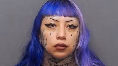 14 -കാരൻ മകന് കൂട്ടക്കൊല നടത്താൻ ആ​ഗ്രഹം, ആയുധങ്ങൾ വാങ്ങി നൽകിയത് അമ്മ, അറസ്റ്റ്