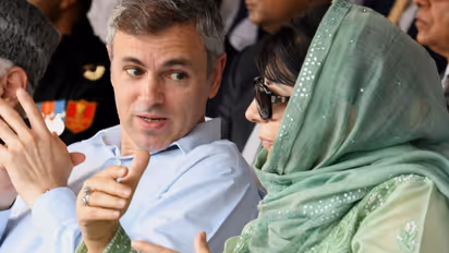 സിന്ധു നദീജല കരാർ; തുള്ബുള് തടയണ പദ്ധതി തടഞ്ഞ് മെഹബൂബ, വിമർശിച്ച് ഒമര് അബ്ദുളള; നേതാക്കൾ തമ്മില് വാക് പോര്