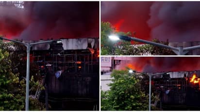 അഞ്ച് മണിക്കൂറിന് ശേഷം തീ നിയന്ത്രണ വിധേയം, പൂർണമായും അണഞ്ഞില്ല. നഗരമെങ്ങും കറുത്ത പുക