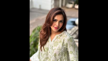 ಪದಚ್ಯುತ ಪ್ರಧಾನಿ ಶೇಕ್ ಹಸೀನಾ ಪಾತ್ರ ಮಾಡಿದ್ದ ನಟಿ ಅರೆಸ್ಟ್, ಪೊಲೀಸ್ ಠಾಣೆಯತ್ತ ಫ್ಯಾನ್ಸ್