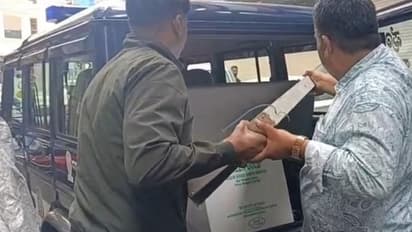 Bengaluru LED Row:: ಎಲ್‌ಇಡಿ ಬೋರ್ಡ್‌ನಲ್ಲಿ ಕನ್ನಡಿಗರಿಗೆನಿಂದನೆ: ಹೋಟೆಲ್‌ ಮ್ಯಾನೇಜರ್‌ ಸೆರೆ 