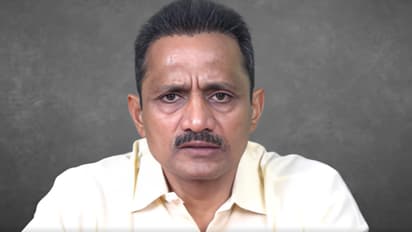 മുണ്ടൂരിൽ നിന്നുള്ള പ്രമുഖ സിപിഎം നേതാവ് ഗോകുൽദാസിനെതിരെ രൂക്ഷ വിമർശനവുമായി ഫ്ലക്സ്; സിപിഎം പ്രവർത്തകർ മാറ്റി