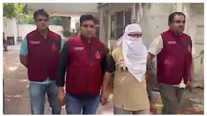 21 ഡ്രൈവർമാരെ കൊന്ന് മുതലകളുളള കനാലിൽ തള്ളി, 125 പേരുടെ കി‍ഡ്നി മോഷ്ടിച്ച് വിറ്റു; 'ഡോക്ടർ ‍ഡെത്ത്' പിടിയിൽ