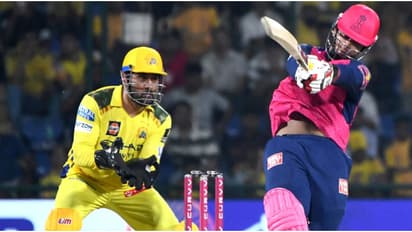 പ്രായം വെറും 14, അടിക്കുന്നത് 80-90 മീറ്റർ സിക്സറുകൾ! വൈഭവ് സൂര്യവൻഷിയെ പ്രശംസിച്ച് അഭിനവ് മുകുന്ദ് 