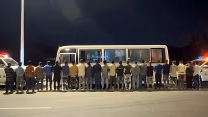 ഹജ്ജ് പെർമിറ്റ് ഇല്ലാത്ത 22 പ്രവാസികളെ മക്കയിലെത്തിച്ച ഇന്ത്യക്കാരൻ പിടിയിൽ, ഒപ്പമുണ്ടായിരുന്നവരും പിടിയിലായി