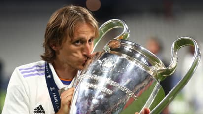 Luka Modric: ১৩ বছরের যাত্রা শেষ, রিয়াল মাদ্রিদ ছাড়ছেন লুকা মডরিচ