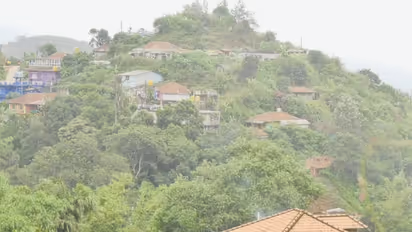 ಕೊಡಗು: ಸರ್ಕಾರದಿಂದ ಮನೆ ಪಡೆದರೂ,  ಅಪಾಯದ ಮನೆಗಳಿಗೆ ಮರಳಿದ ಸಂತ್ರಸ್ಥರು!