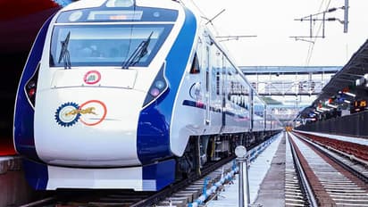 വന്ദേഭാരത് അടക്കമുള്ള ട്രെയിനുകളിൽ മോശം ഭക്ഷണം വിതരണം ചെയ്ത സംഭവം; അടിയന്തര ഇടപെടലാവശ്യപ്പെട്ട് കെവി തോമസ്