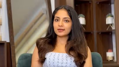 എന്റെ കുട്ടികൾ അമ്മയെന്ന് വിളിക്കുന്നത് അംഗീകരിക്കാനാവില്ല; വീഡിയോയ്ക്ക് പിന്നാലെ ഇഷാനിക്ക് രൂക്ഷ വിമർശനം