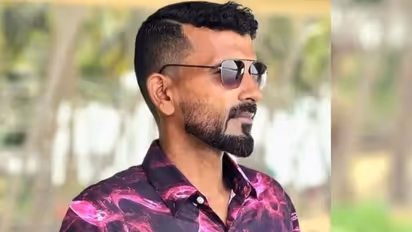 ആശുപത്രിയിലെത്തിച്ചെങ്കിലും രക്ഷിക്കാനായില്ല, ഫൈബർ വള്ളങ്ങൾ കൂട്ടിയിടിച്ച് യുവാവിന് ജീവൻ നഷ്ടമായി