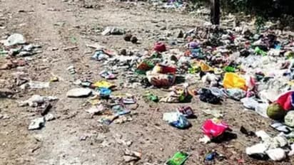 വിശ്രമിക്കാനായി മരച്ചുവട്ടിൽ കിടന്നുറങ്ങിപ്പോയി, നഗരസഭയുടെ മാലിന്യവണ്ടി മാലിന്യം തട്ടി, 45കാരന് ദാരുണാന്ത്യം