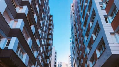 വീണത് 12 -ാം നിലയിൽ നിന്ന്, എന്നിട്ടും ഭർത്താവിനെ വിളിച്ച് കാര്യം പറഞ്ഞു, ശ്രദ്ധ നേടി പെങ്ങിന്റെ അതിജീവനകഥ!