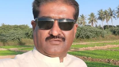 परिवार के सामने बलूच पत्रकार अब्दुल लतीफ़ का मर्डर