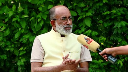 അവകാശവാദവുമായി അൽഫോൺസ് കണ്ണന്താനം: 'സംസ്ഥാനത്ത് ജനസമ്പർക്കവും സ്വകാര്യ കോളേജുകളും ആദ്യം നടപ്പാക്കിയത് താൻ'