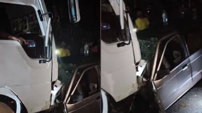 നെടുമങ്ങാട് മിനിബസും കാറും കൂട്ടിയിടിച്ചു; കാർ വെട്ടിപ്പൊളിച്ച് യാത്രക്കാരെ പുറത്തെടുത്തു, 4 പേർക്ക് പരിക്ക്