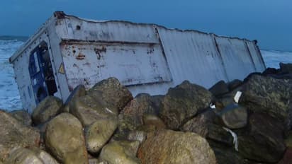 കൊല്ലത്ത് അടിഞ്ഞ കണ്ടെയ്നറുകളിൽ 28 എണ്ണം ശൂന്യം; ഗ്രീന്‍ ടീ, ന്യൂസ് പ്രിന്‍റുകളും അടക്കം മറ്റ് കണ്ടെയ്നറുകളിൽ