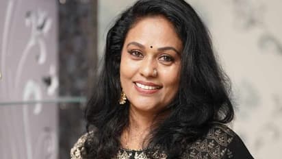 'ശരണ്യയെപ്പോലെ മറ്റൊരാളെ ഇപ്പോൾ സംരക്ഷിക്കുന്നു'; വെളിപ്പെടുത്തലുമായി സീമ ജി നായർ