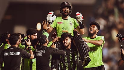 24 മണിക്കൂർ! ഇംഗ്ലണ്ടിൽ 60 അടിച്ചു, ഫ്ലൈറ്റ് പിടിച്ച് ലാഹോറിലെത്തി; പിഎസ്എൽ ഫൈനലിൽ 7 പന്തിൽ 22, കപ്പടിച്ച് റാസ