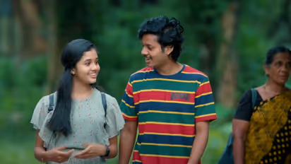 വിനീത് ശ്രീനിവാസന്‍റെ ആലാപനം; 'റിട്ടൺ ആൻഡ് ഡയറക്‌ടഡ് ബൈ ഗോഡ്' വീഡിയോ ഗാനം