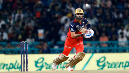 റെക്കോര്‍ഡുകളുടെ അമരത്ത് വിരാട് കോലി; 9000 റണ്‍സ് ക്ലബിലെത്തുന്ന ആദ്യയാള്‍, ഏറ്റവും കൂടുതല്‍ ഐപിഎല്‍ ഫിഫ്റ്റി