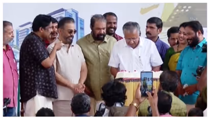 പിണറായി ദ ലെജൻഡ് ഡോക്യുമെന്ററി പ്രകാശനം നിർവഹിച്ച് കമൽഹാസൻ