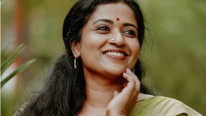 ആ മമ്മൂട്ടി ചിത്രത്തിൽ അഭിനയിച്ചത് കരഞ്ഞുകൊണ്ട്, പക്ഷേ മമ്മൂക്കയോട് ബഹുമാനം: മഞ്ജു പത്രോസ്