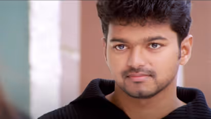 20 വര്‍ഷങ്ങള്‍ക്കിപ്പുറവും ആഘോഷിക്കുന്ന വിജയ് പടം; ഫോർ കെ​ മികവിൽ 'കണ്ണുമൂടി തുറക്കും പോത്..'