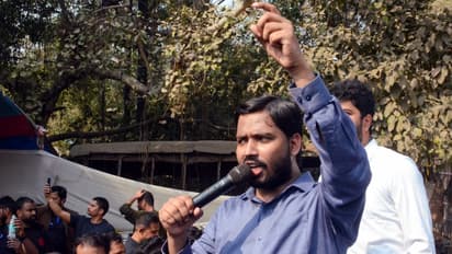 'ഇന്ത്യ-പാക് സംഘർഷം കാരണം രഹസ്യമായി വിവാഹം കഴിച്ചു': യൂട്യൂബ് ക്ലാസിനിടെ വെളിപ്പെടുത്തി 'ഖാൻ സർ'