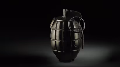 മുൻകാമുകിയുടെ വീടിന് നേരെ ഗ്രനേഡ് എറിഞ്ഞു, കാമുകൻ സ്‌ഫോടനത്തിൽ മരിച്ചു