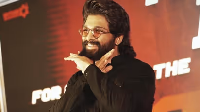 അഭിമാനകരമായ ഗദ്ദർ പുരസ്കാരവും നേടി; ചരിത്രം തിരുത്തി കുറിച്ച് ഐക്കൺ സ്റ്റാർ അല്ലു അർജുൻ