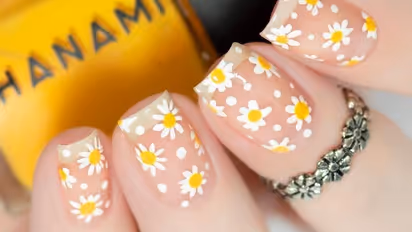 Nail art for short nails