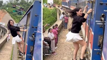 চলন্ত ট্রেনে রিলস বানাতে গিয়ে একটুর জন্য মৃত্যুর হাত থেকে বাঁচলেন যুবতী! দেখুন ভাইরাল ভিডিও